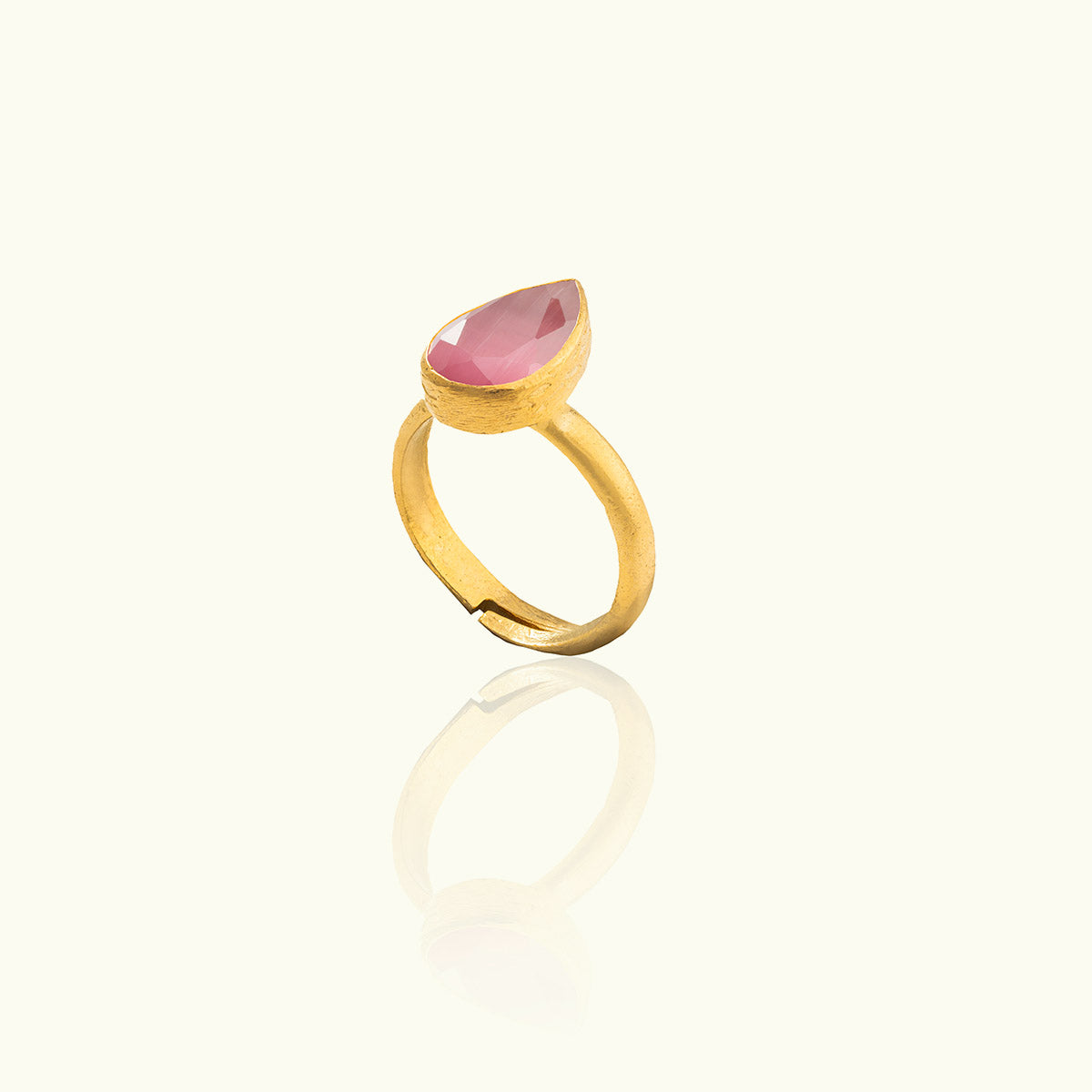 Single Teardrop Gold Ring